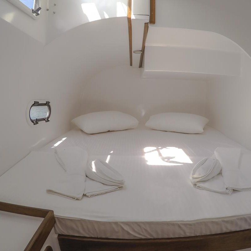 Trident Ceycat 53 Sailboat Cabin Room